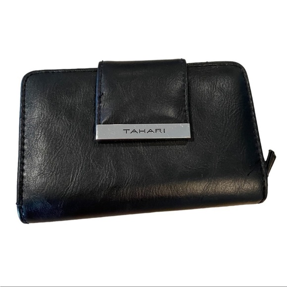 TAHARI Women’s Black Wallet - Picture 1 of 6